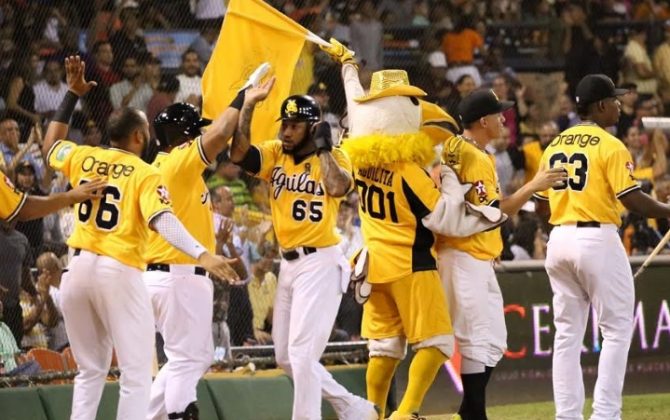 Las Águilas avanzan