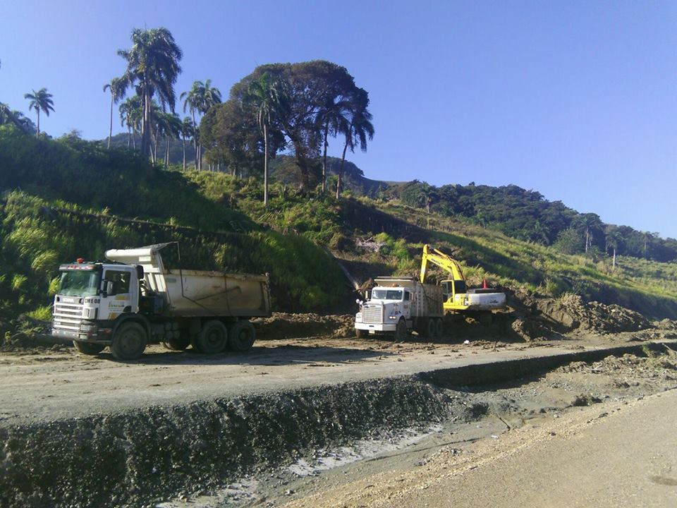 Retoman construcción carretera Puerto Plata