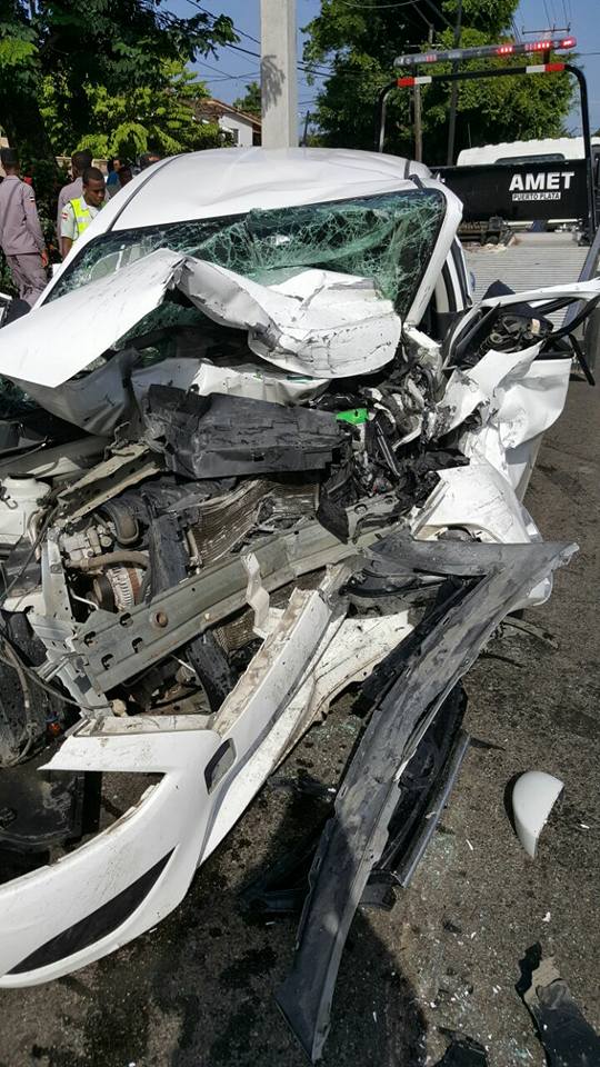 Un muerto y siete heridos accidente de transito