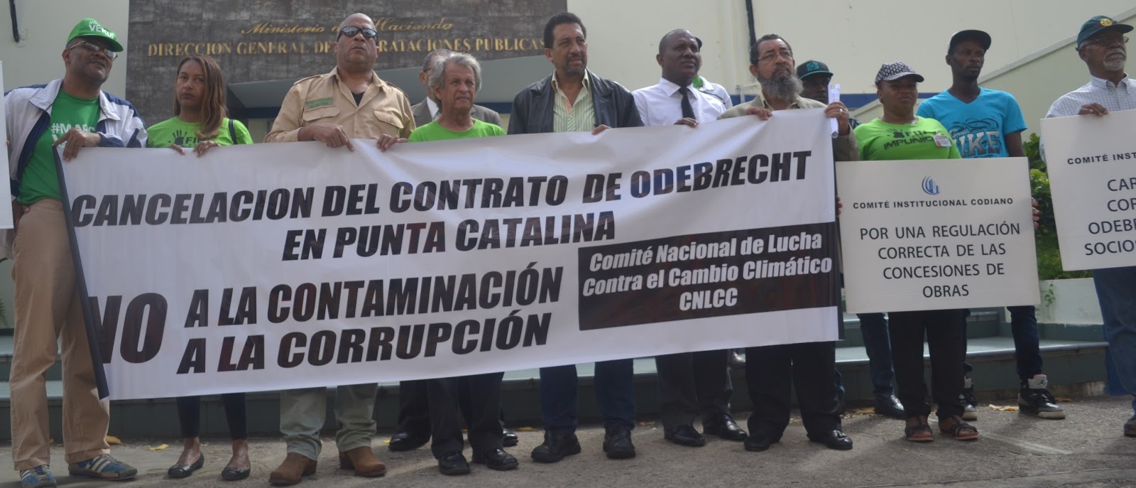 Trabajadores en Punta Catalina demandan a Odebretch por desahucio