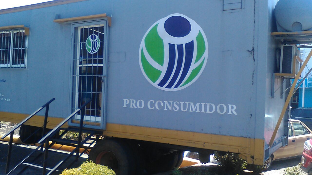 Demandan sea trasladado furgón de Pro-consumidor del puente la Guinea.