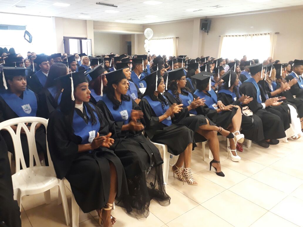 CENAPEC gradúa 131 nuevos bachilleres