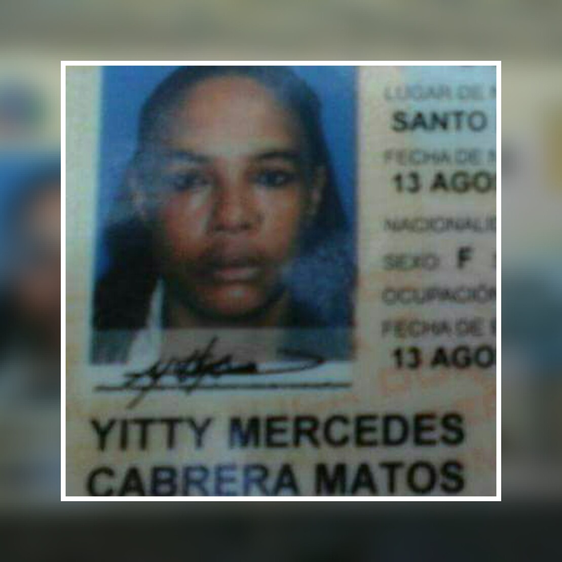 Mujer se ahorca en ensanche Miramar