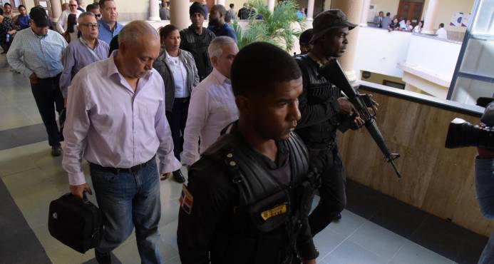 Jueza entiende que imputados del Banco Peravia podrían ser condenados