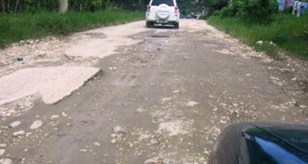 Denuncian carretera Fundación esta intransitable.