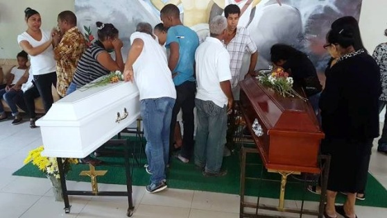 Denuncian Funeraria de Altamira no tiene luz ni agua.