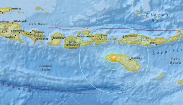 Terremoto golpeó a Indonesia