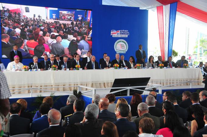 Danilo Medina llama a defender su gobierno