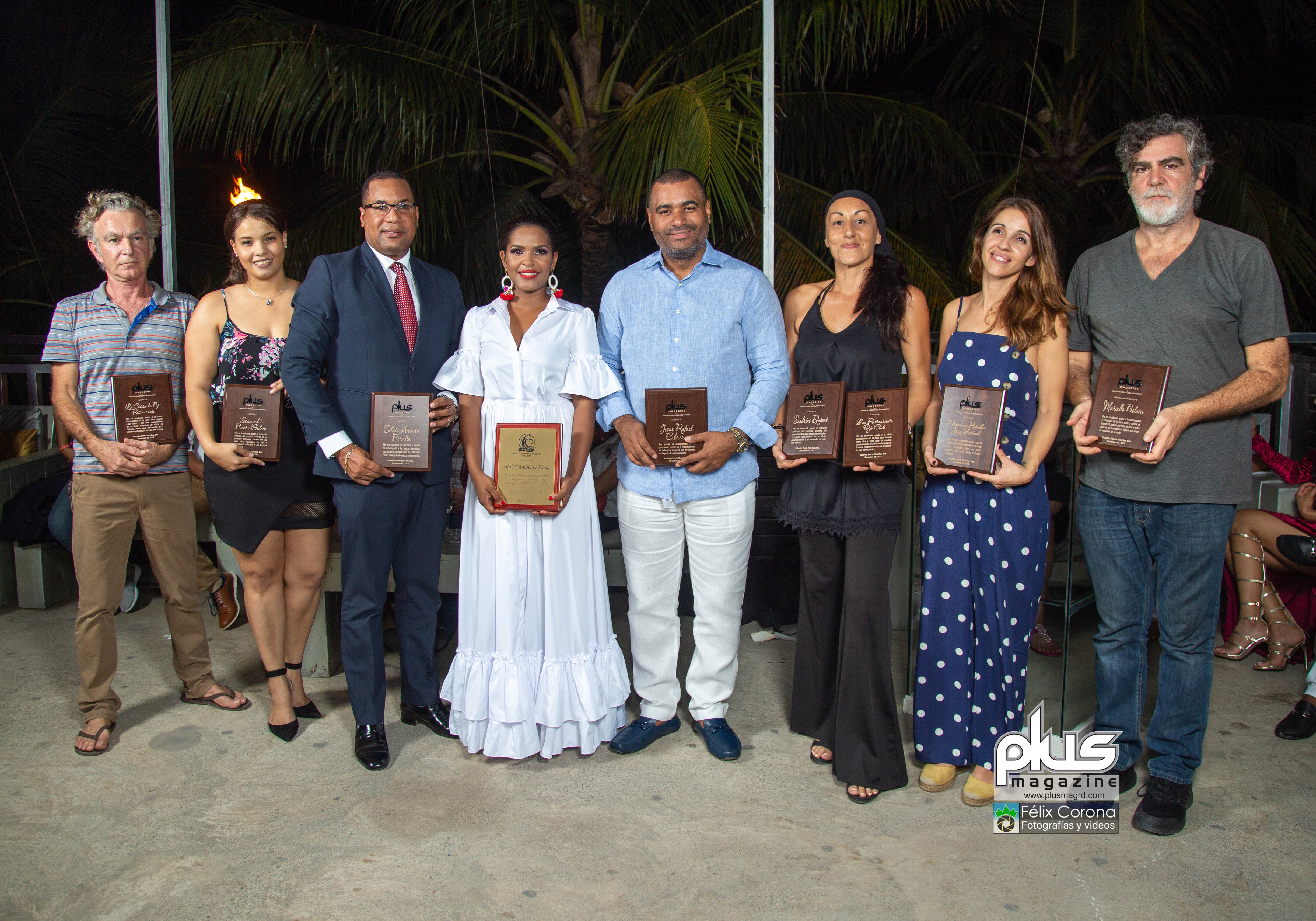 Revista Plus Magazine celebra puesta en circulación de su edición número 41 y reconocimientos a empresarios del sector turístico.