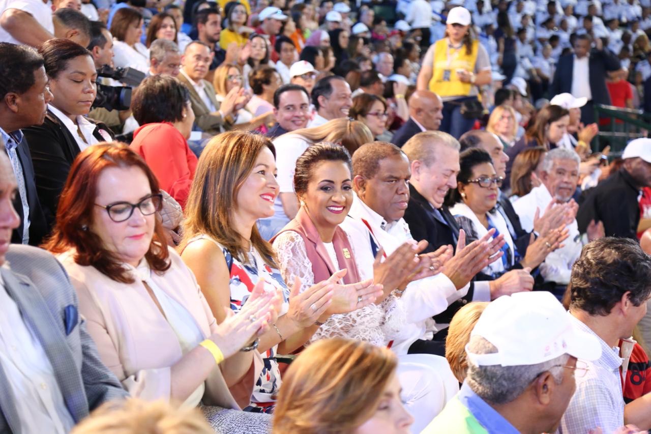Emotiva ceremonia de clausura el Invitacional Mundial de Tenis de Olimpiadas Especiales