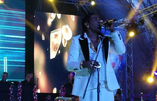 Omega se presentó Anfiteatro de Puerto Plata