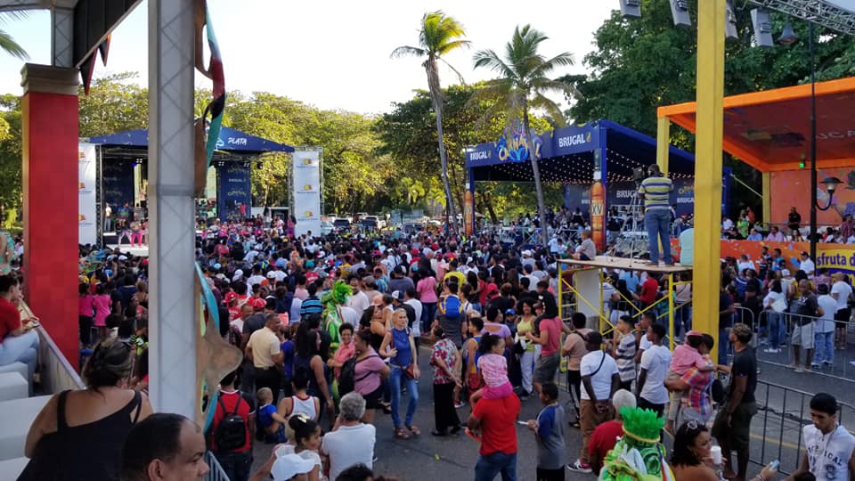 Grupo Lifestyle se luce en primer domingo de Carnaval.