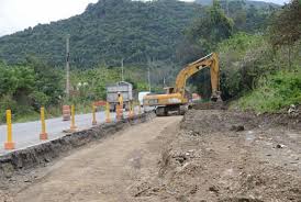 Trabajo carretera Puerto Plata Navarrete marchan lentos