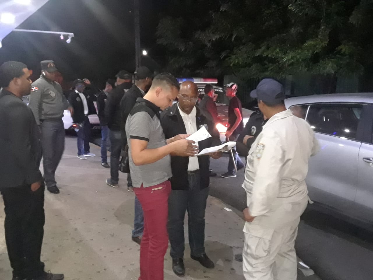 Interior y Policía dispone cierre de centros de expendio de bebidas alcohólicas en Santo Domingo y Santiago
