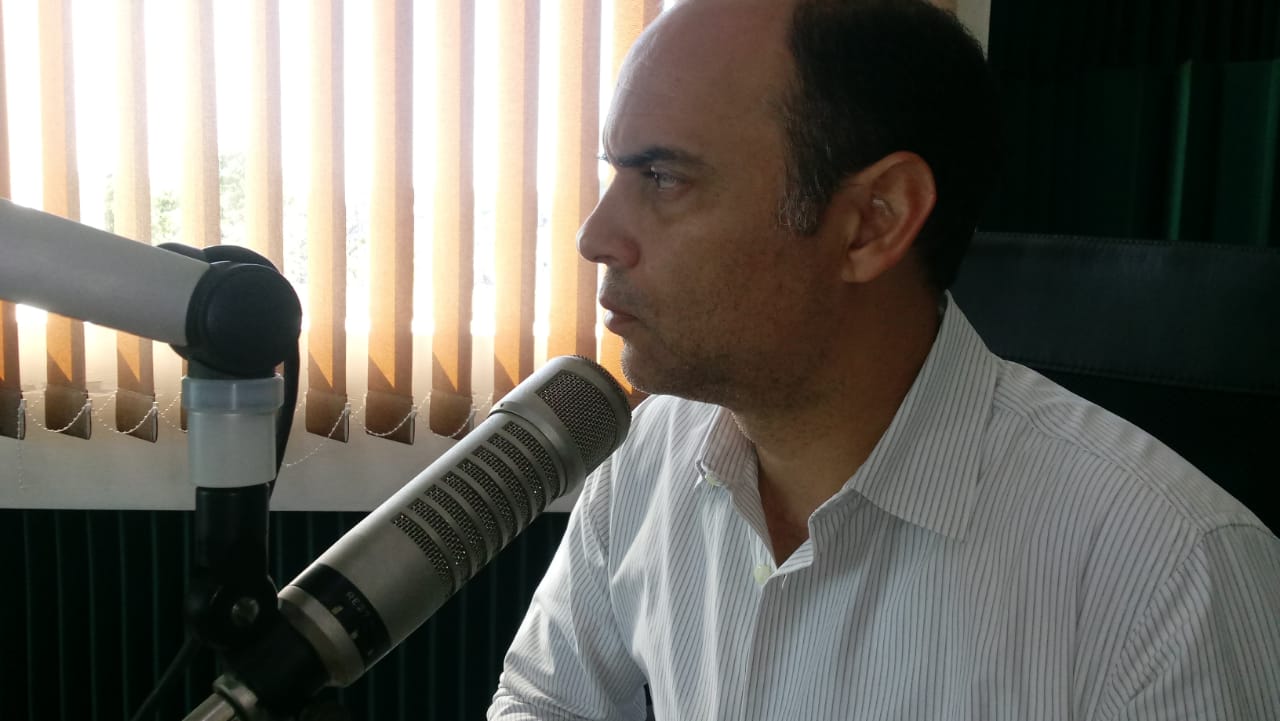 Emil Duran dice compra de terreno para relleno no fue aprobado por el consejo.