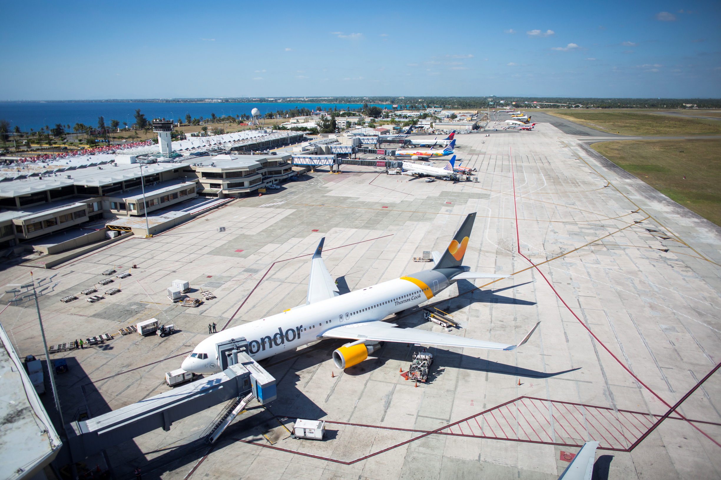 Aerodom inicia primera fase de trabajos remodelación atrio central de la terminal AILA-JFPG