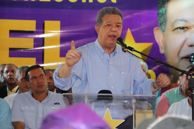 Leonel dice un liderazgo pretende desviar curso de la historia