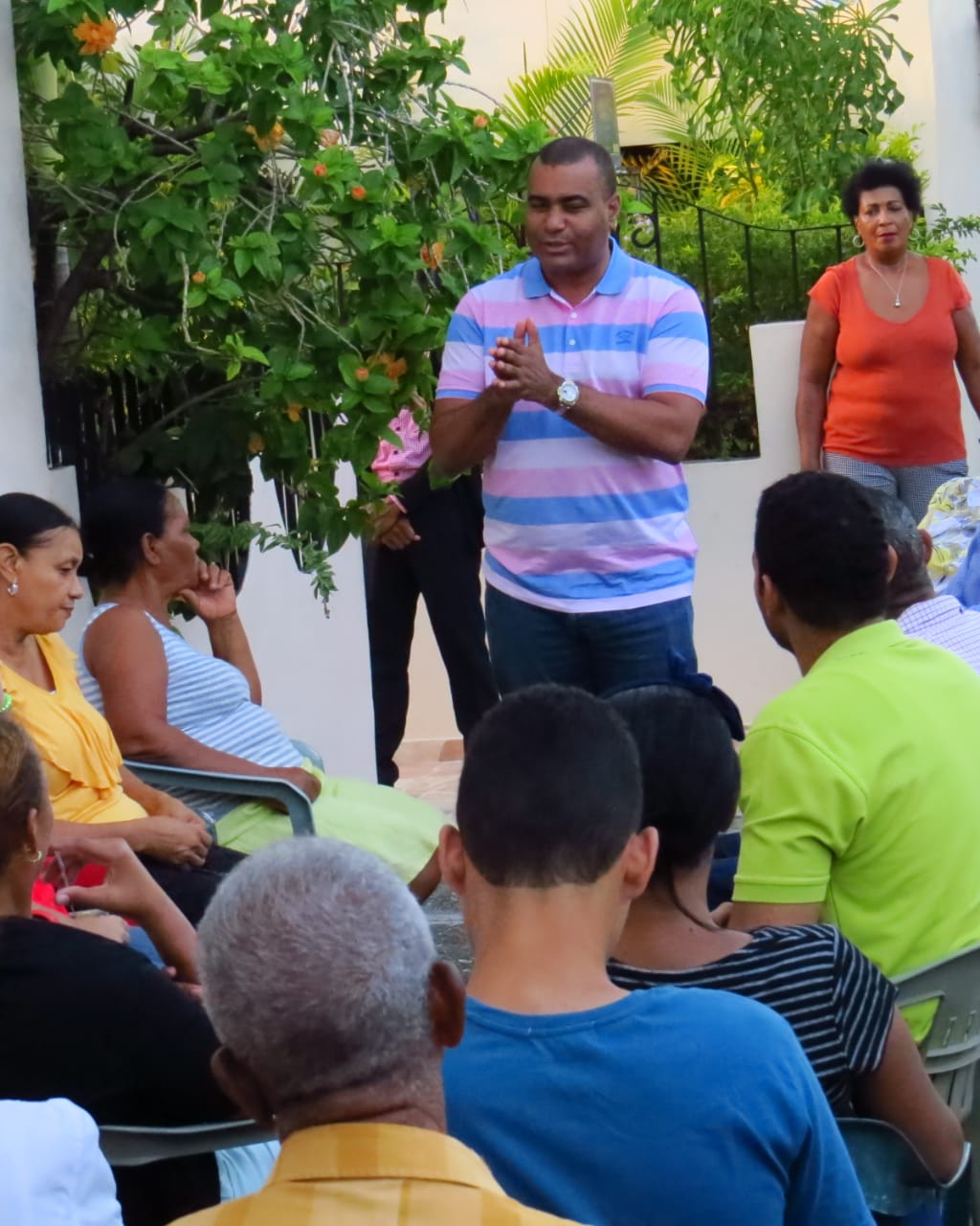 Cabrera propone un municipio más humanitario.