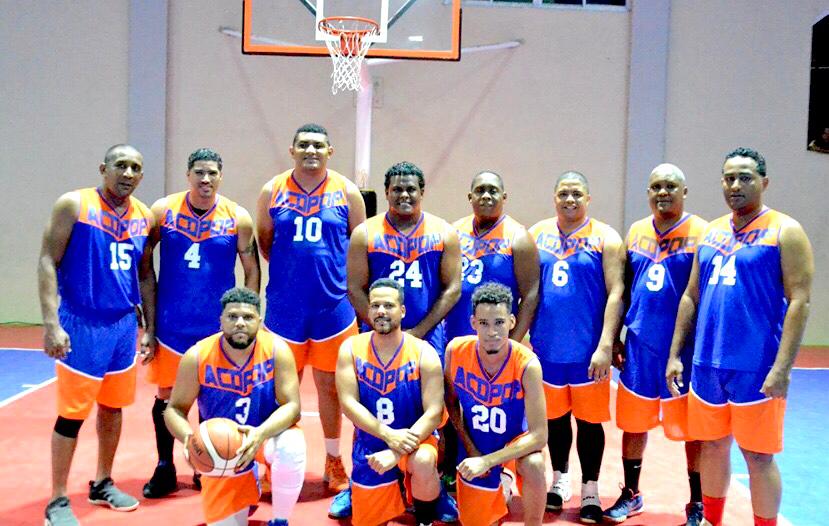 Cronistas de Puerto Plata derrotan la Vega en VI Torneo de Baloncesto