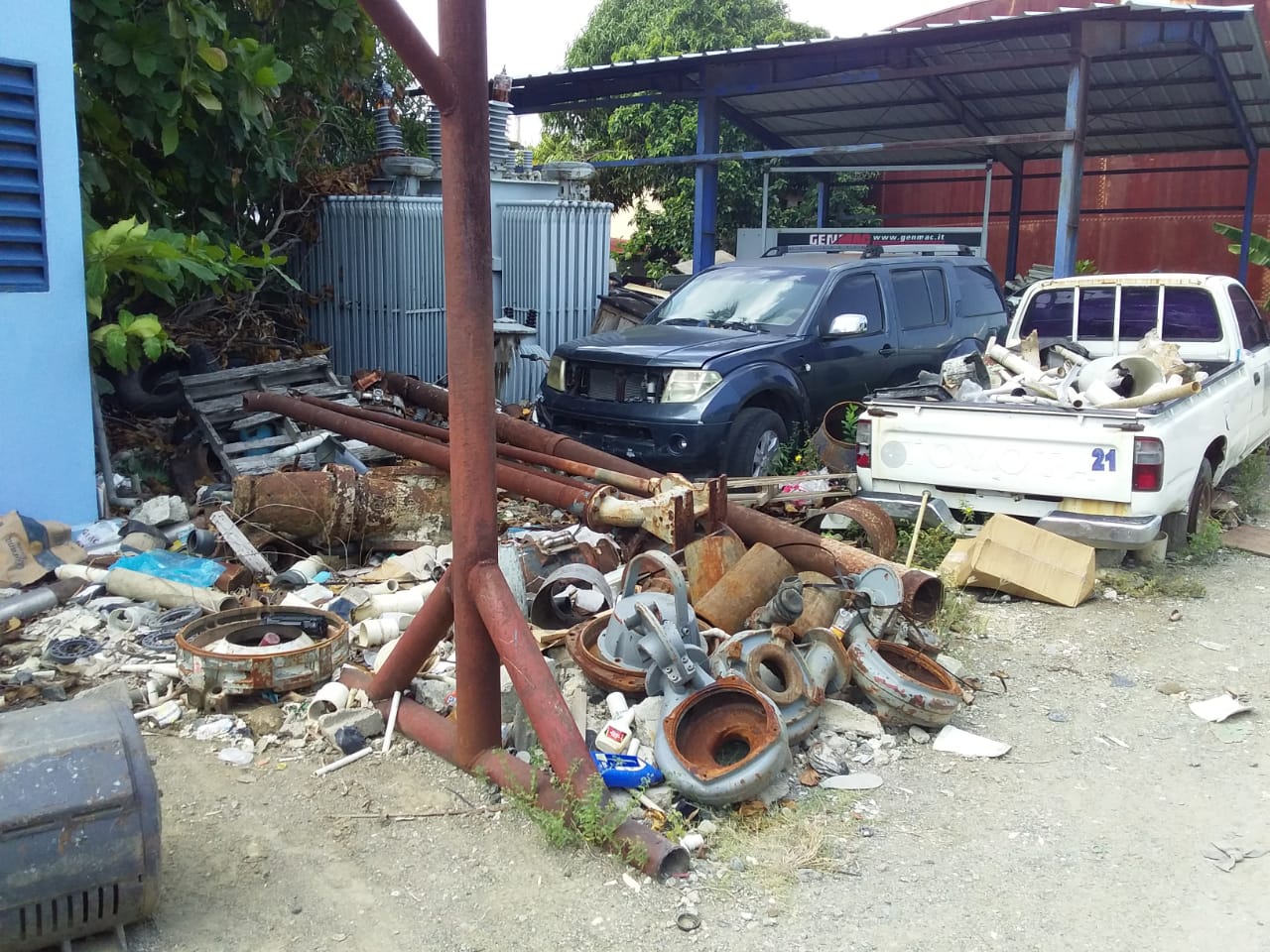 Administración CORAAPPLATA heredó un cementerio de chatarras en áreas de transportación y almacén