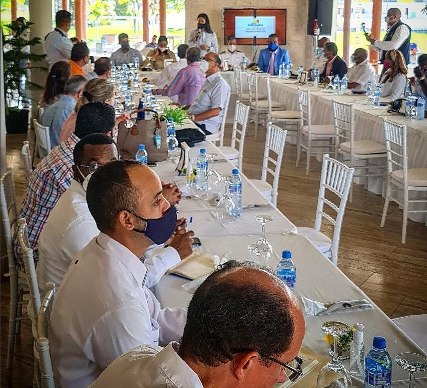 Directora regional de turismo encabeza reunión de trabajo