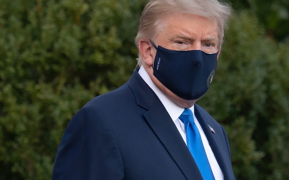 Hospitalizan a Trump por Covid-19.