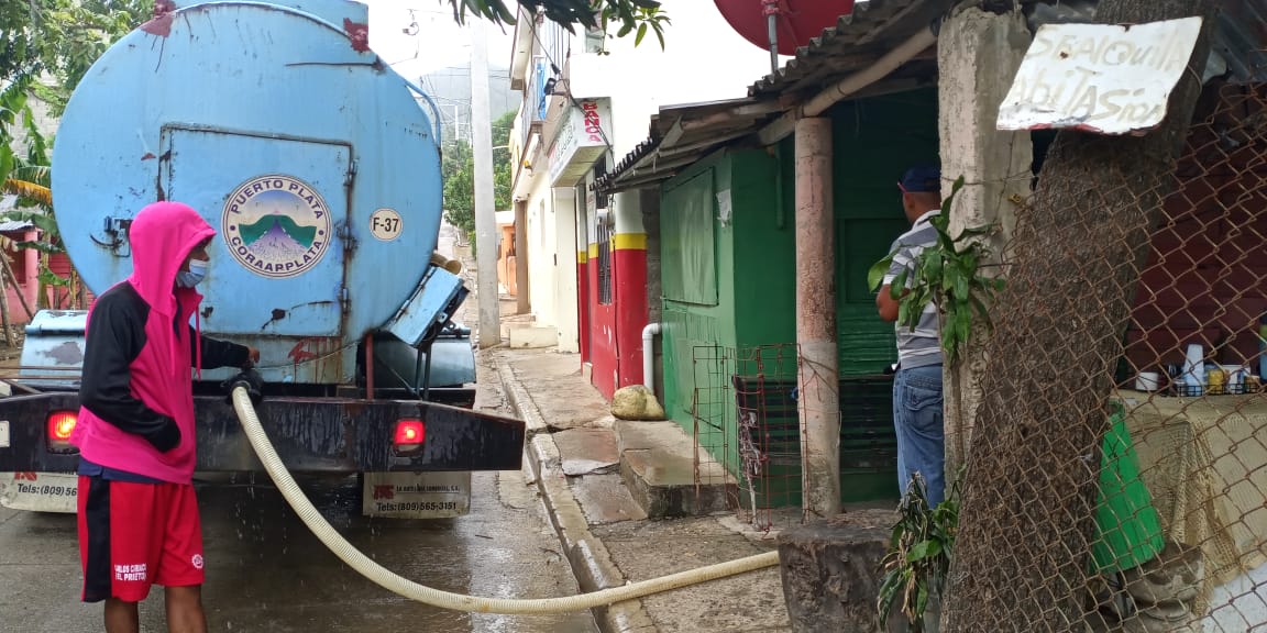 CORAAPPLATA suple de agua potable sectores de San Marcos debido a la sequías