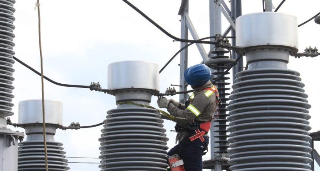 Suspenderán energía eléctrica por mantenimiento en Luperón e Imbert