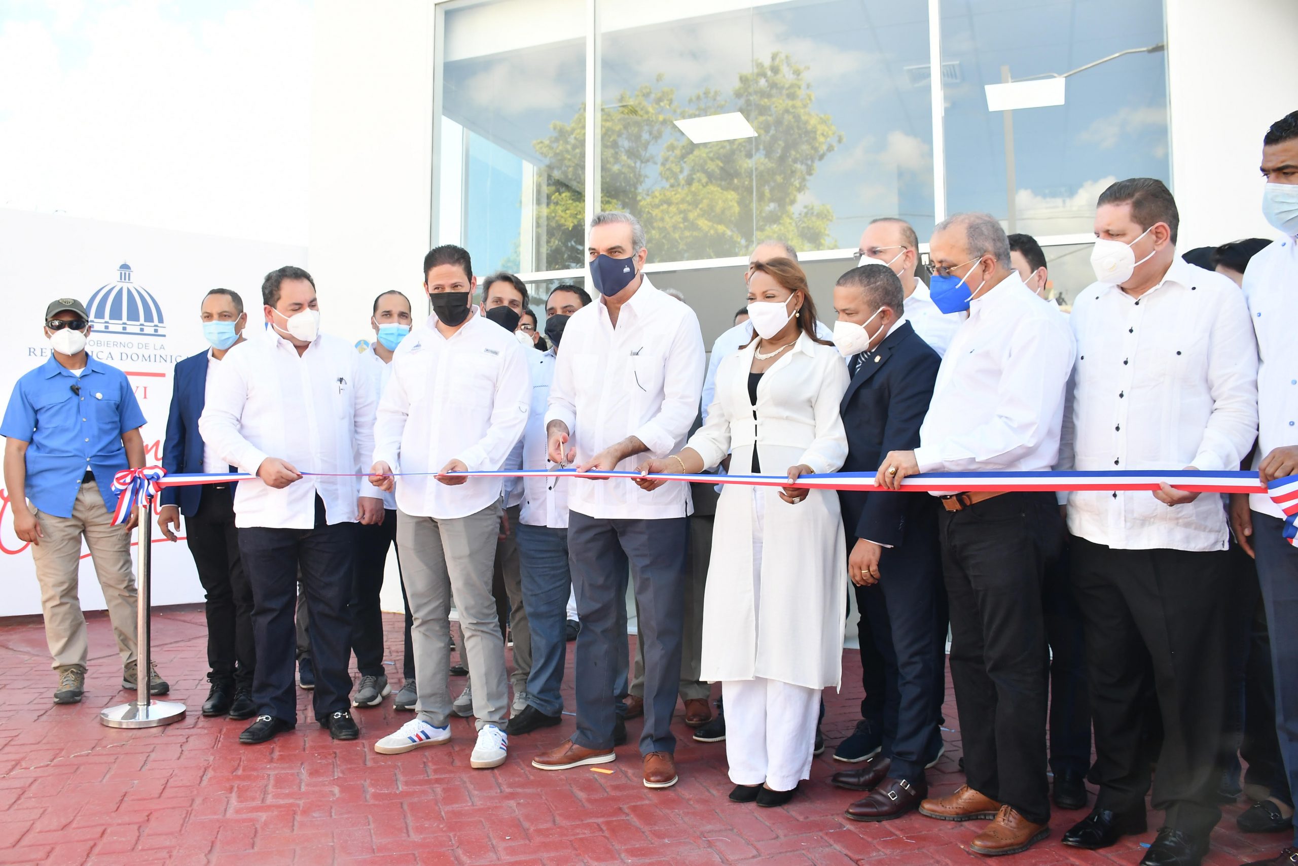 Director Invi entrega centro de Diagnóstico y Atención primarias en Bonao.