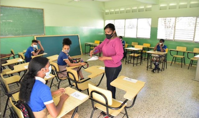 Docencia no iniciaron en Cambiazo Luperón