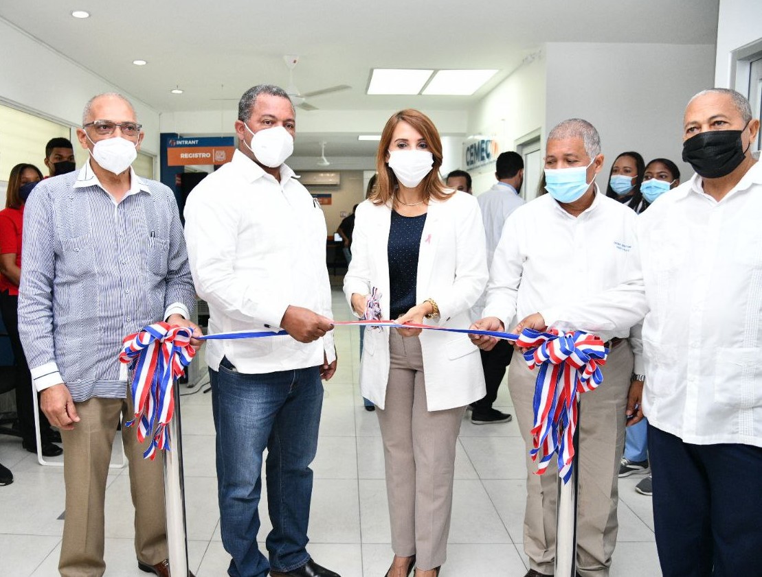 INTRANT implementa servicios de licencias en Puerto Plata