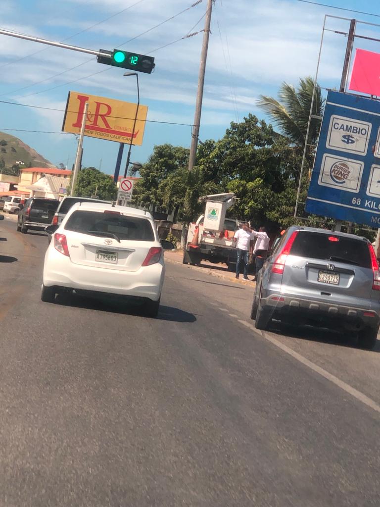 Ayuntamiento instala varios semáforos