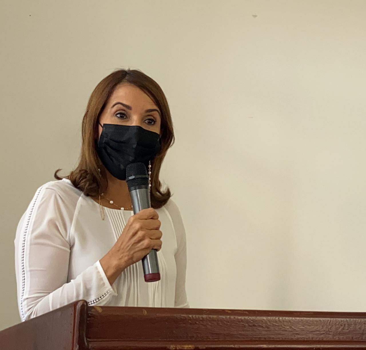 Gobernadora Rochitte presentó al presidente obras necesarias para la provincia