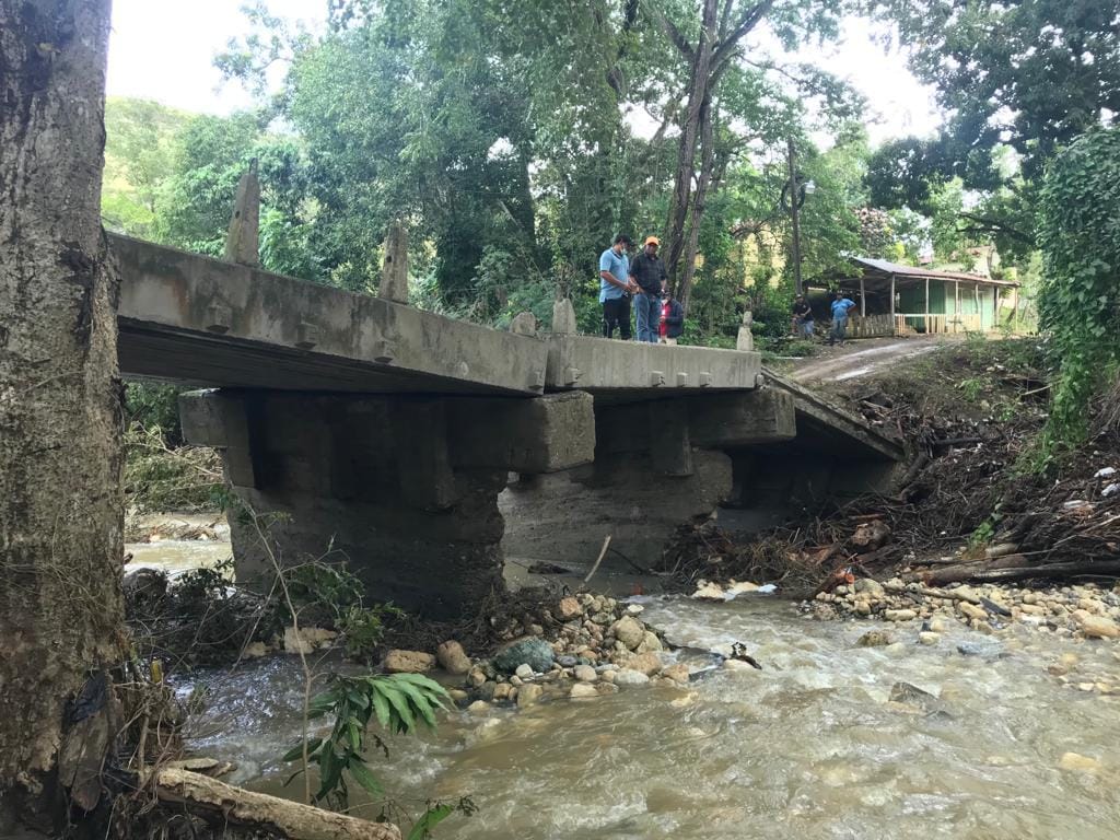 Viaductos en peligro tras lluvias última semana en Puerto Plata