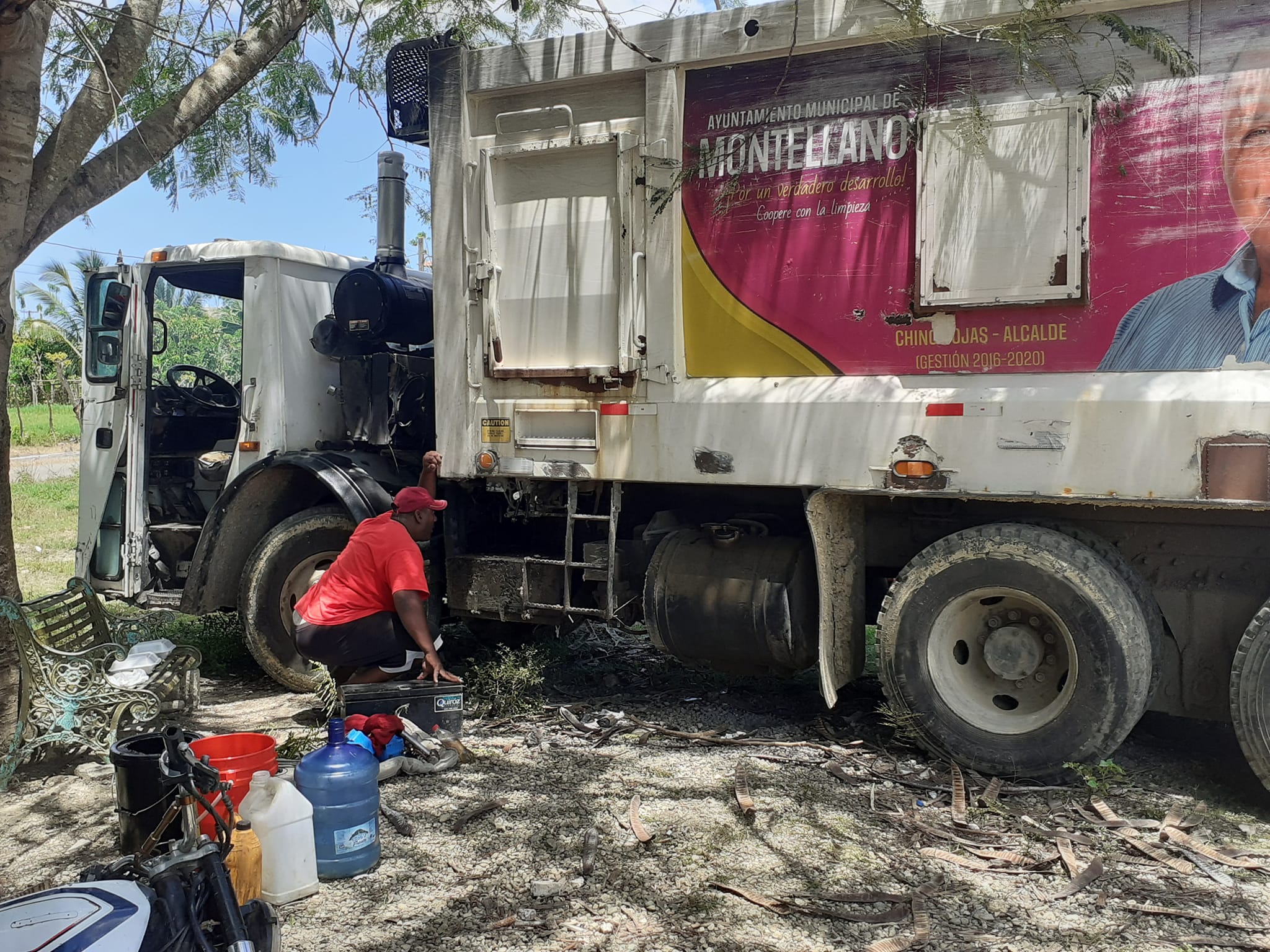 Desperfecto de camiones afecta recolección de desechos de Montellano