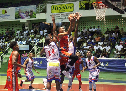 Hoy inicia torneo de Baloncesto de Puerto Plata