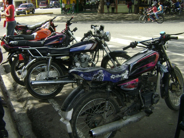 Motoristas y ayuntamiento buscan crear tarifario único