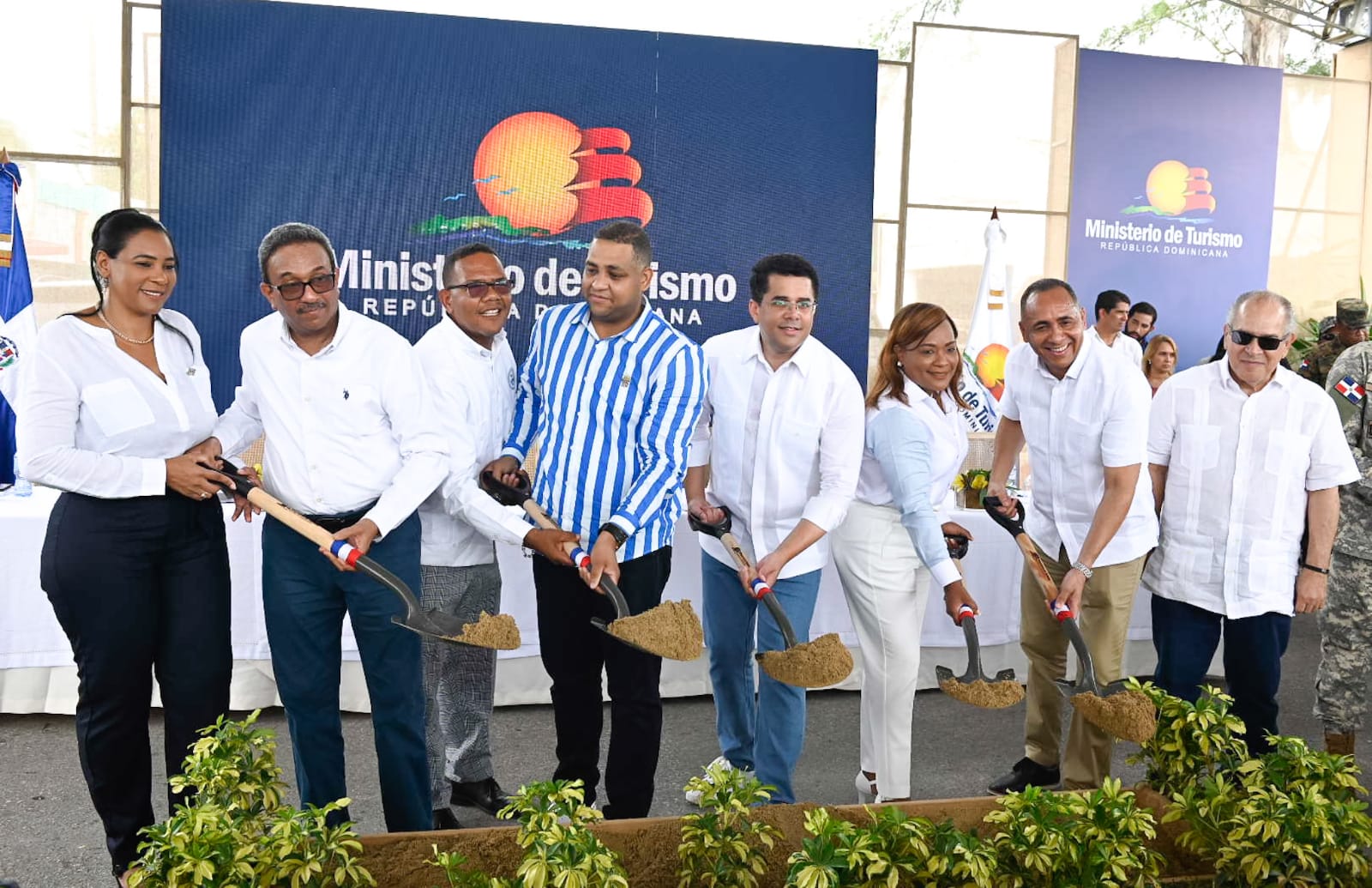 Turismo inicia remozamiento malecón San Pedro de Macorí