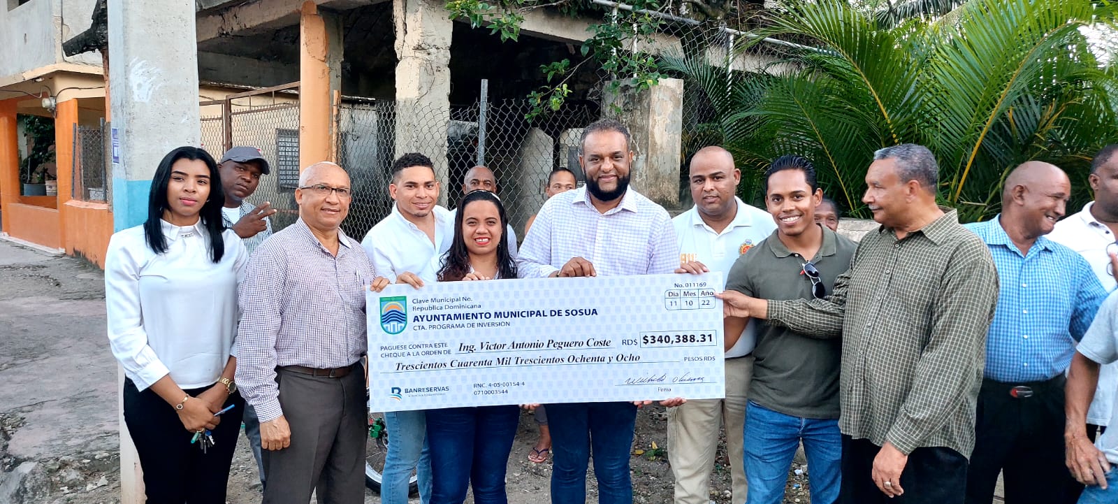 Ayuntamiento de Sosúa da continuidad trabajos construcción aceras y contenes