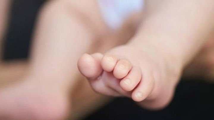 Muere bebe en Villa Isabela, lo habían dejado solo