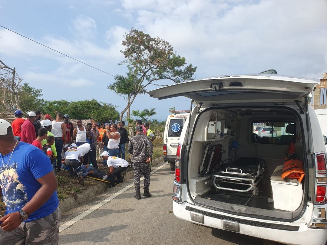 Cinco personas lesionadas en accidente de transito