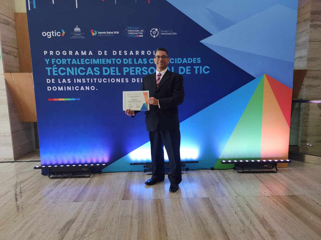CORAAPPLATA recibe certificado de la OGTIC por cumplimiento de normativas