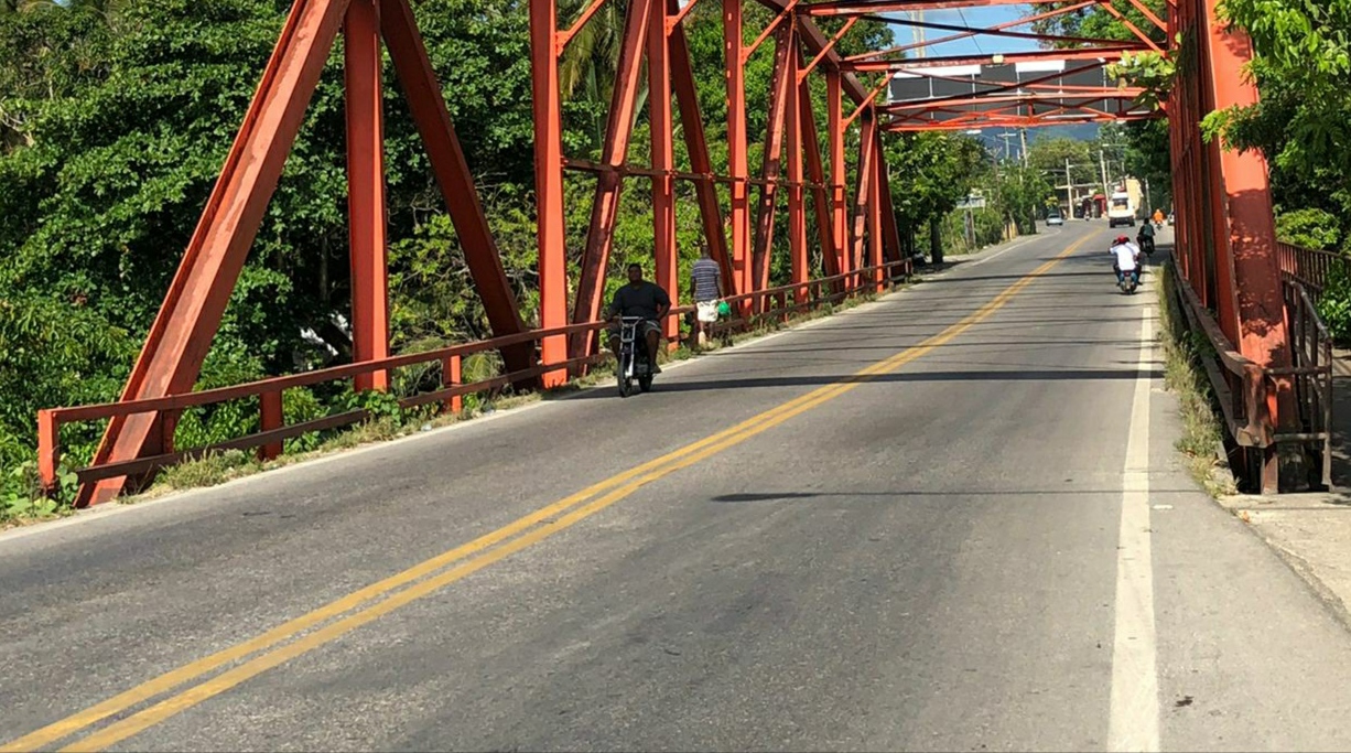 Instalaran campamento vigilará avance y retrasos construcción puente Cangrejo