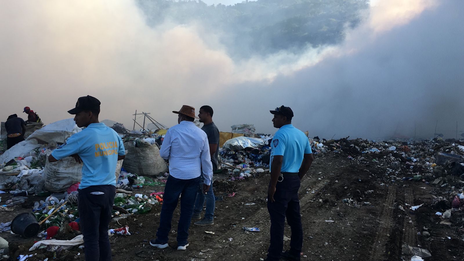 Se incendia vertedero de Puerto Plata