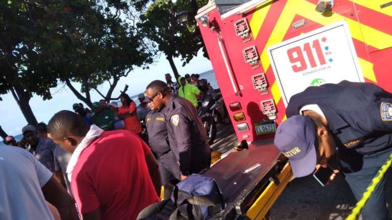 Dos hombres mueren en el malecón