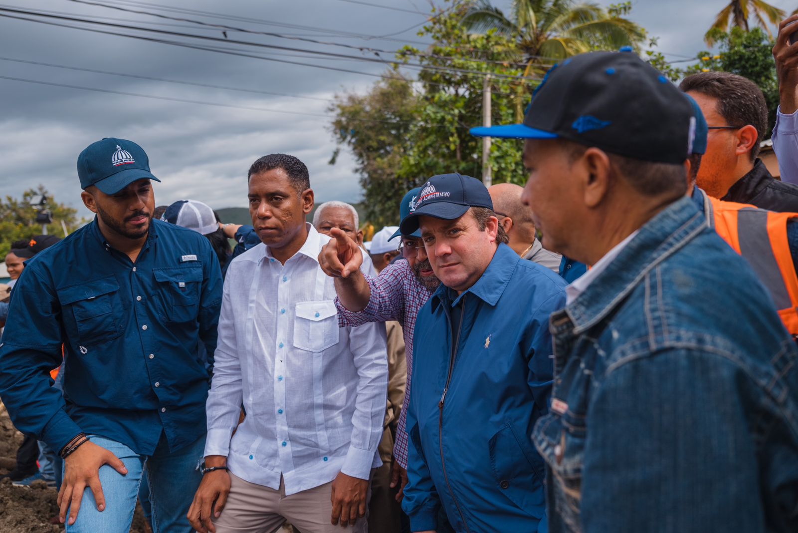 Gobierno acude en ayuda de familias de Azua, Neiba y Jimaní afectadas por las lluvias
