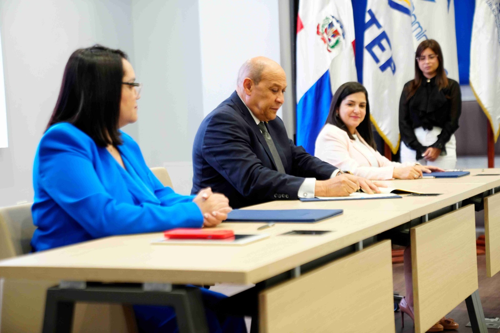 INFOTEP, ADOEXPO y PRODOMINICANA establecen alianzas para desarrollar plan de capacitación y asistencia técnica