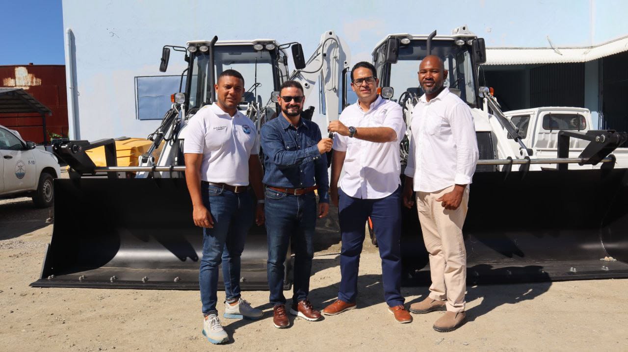 Coraapplata adquiere retroexcavadoras para la realización de trabajos operacionales