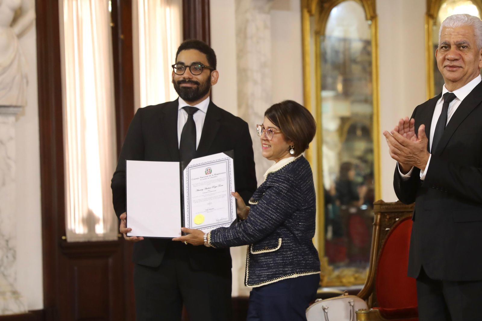 Vicepresidenta Raquel Peña juramenta los nuevos jueces del Tribunal Constitucional