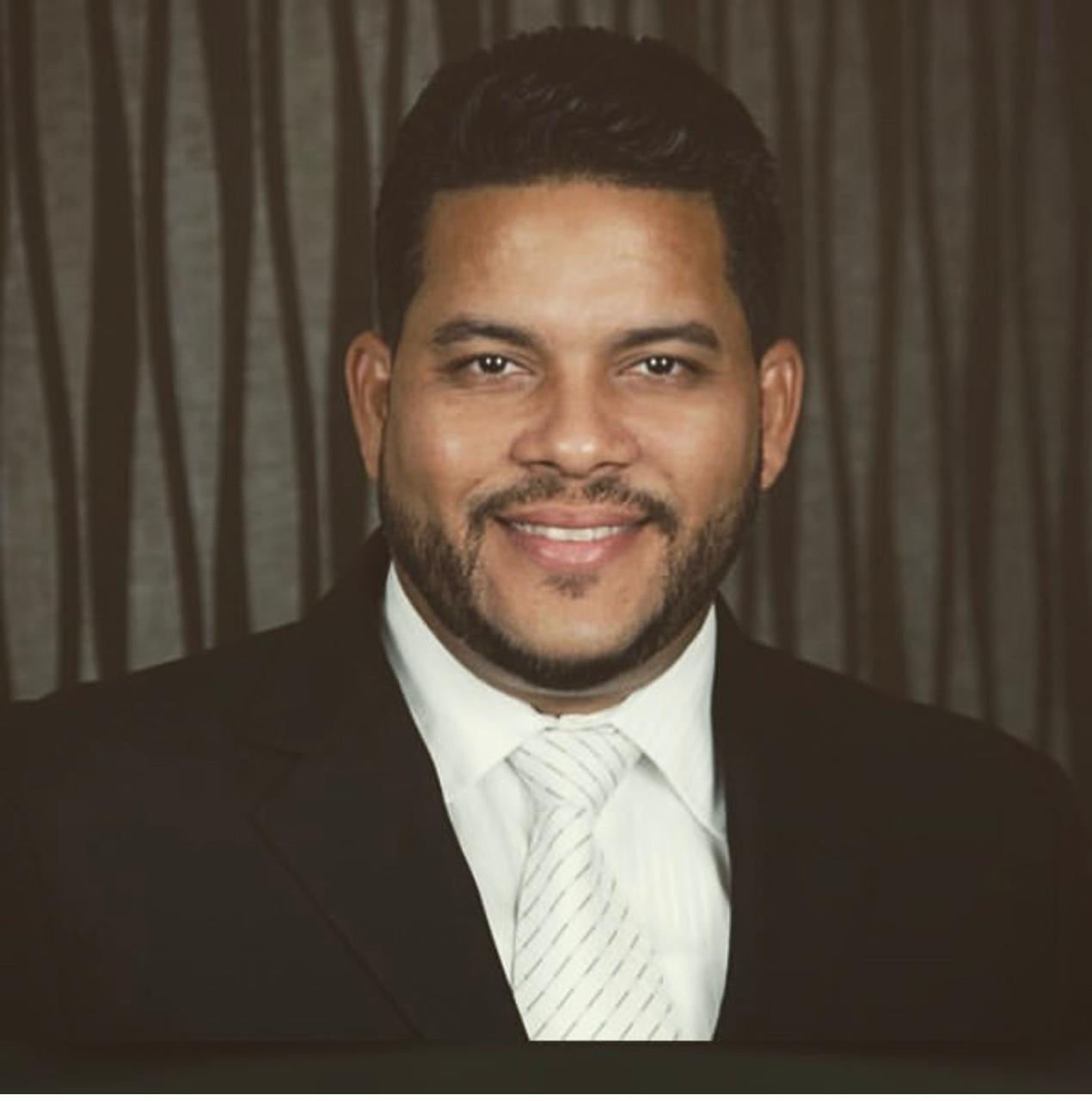 TIBURONES ANUNCIAN A ERICO ROSARIO COMO SCOUT DE AVANZADA